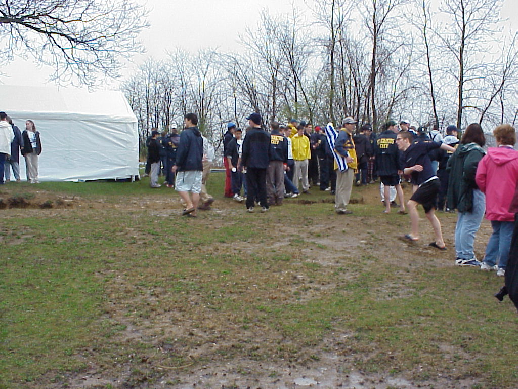 2002 Spring Columbus-Hoovers: Hoovers Site with rain